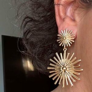 NWT Boutique Gold Sunburst Art Deco Geometric Statement Earrings